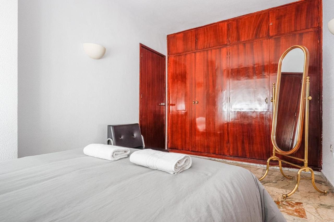Puerta De Carmona Apartment Sevilla Exterior foto