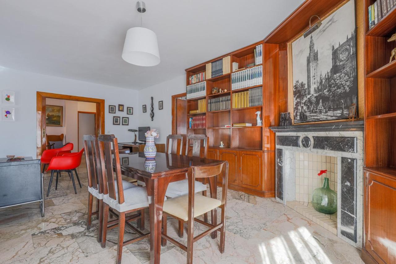 Puerta De Carmona Apartment Sevilla Exterior foto