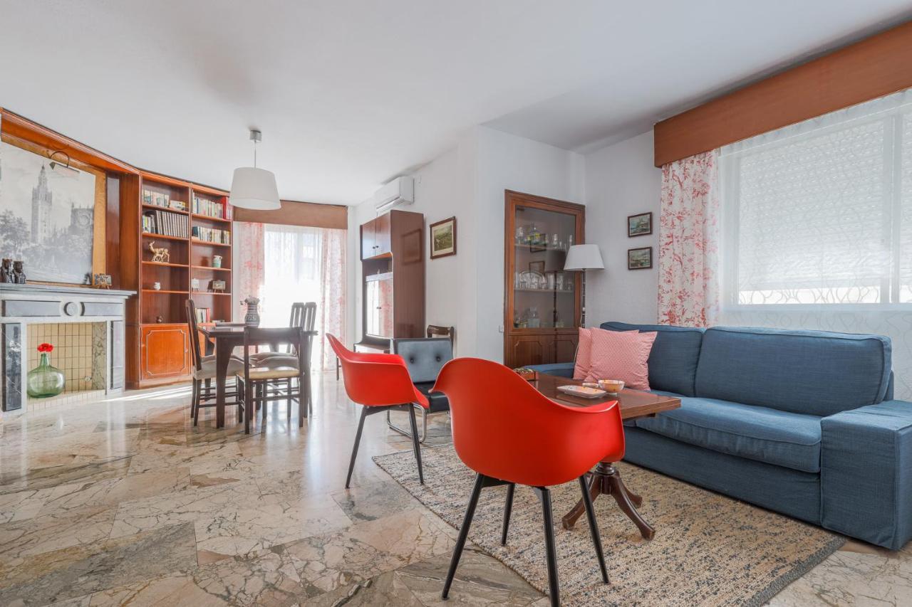 Puerta De Carmona Apartment Sevilla Exterior foto